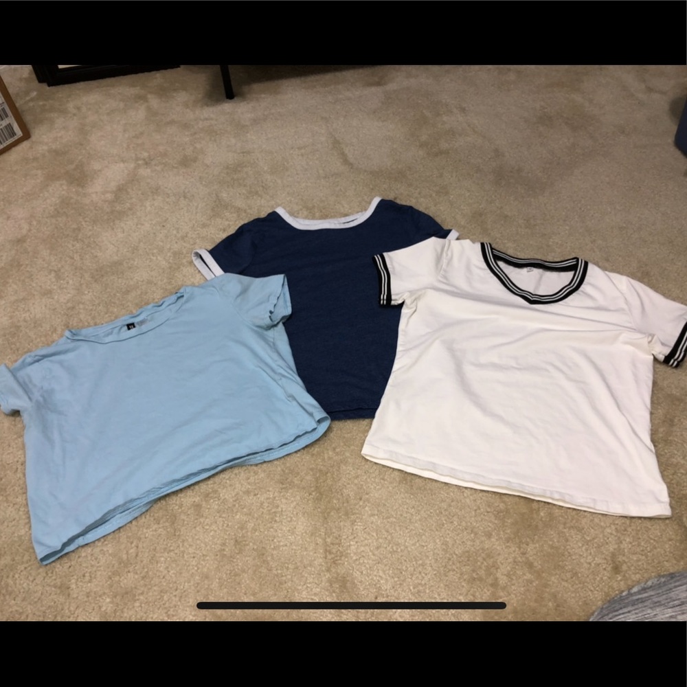 3 Cropped T-shirts